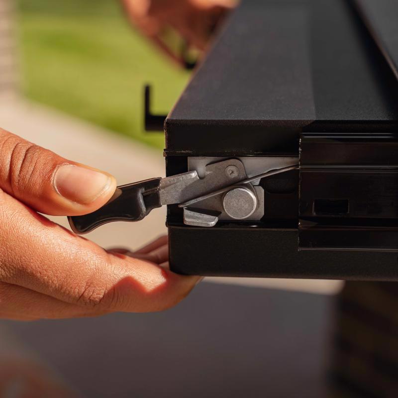 Blackstone 2310 Iron Forged 4 Burner Liquid Propane Outdoor Griddle with Hood Black