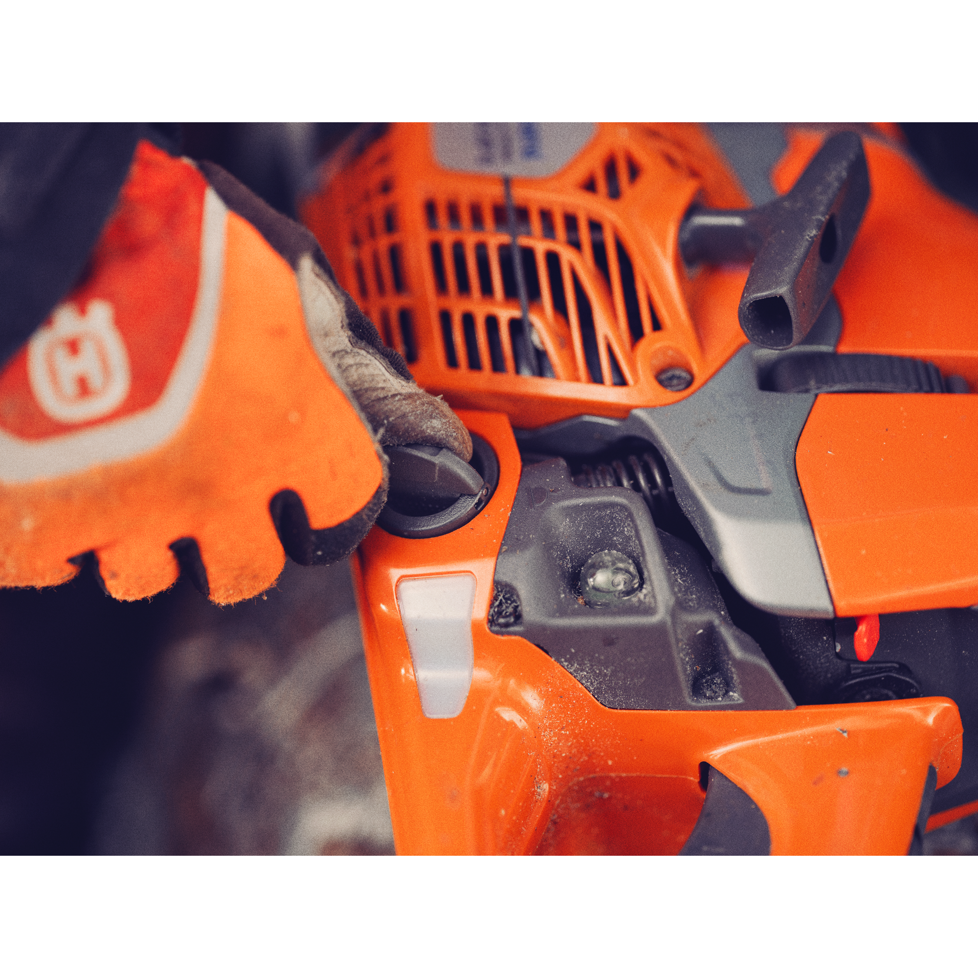 Husqvarna 564 XP® G Fuel Injected Chain Saw w/ Heated Handle - 60 CC (PRE-ORDER ONLY) - DEPOSIT REQUIRED (Copy)