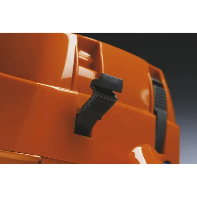 HUSQVARNA 372 XP® X-TORQ Chain Saw - 70.7 CC - 5.5 HP* HUSQVARNA 372 XP® X-TORQ Chain Saw - 70.7 CC - 5.5 HP*