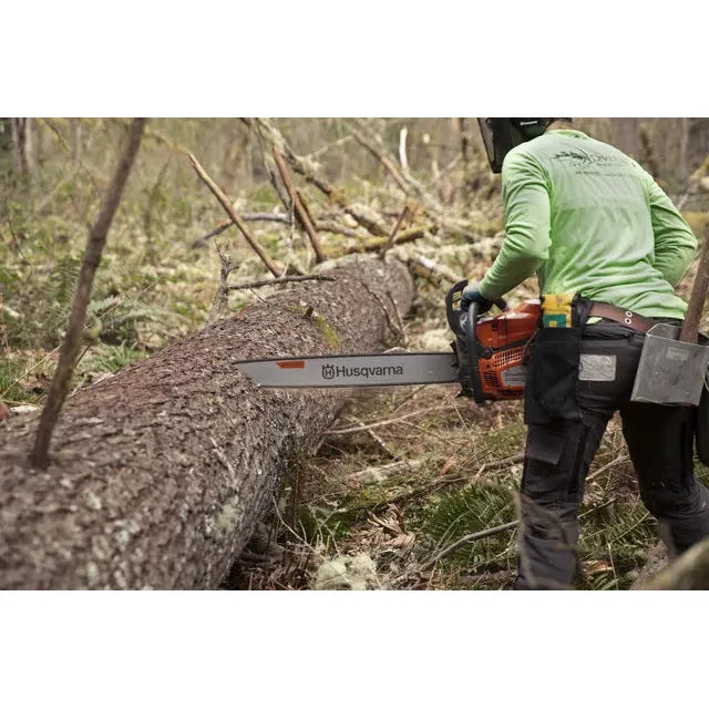 HUSQVARNA 585 Chain Saw - 86 CC - 6.9 HP*